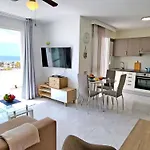 In Mit Terrasse By Interhome Apartamento *